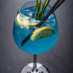 Rezept: Blue Lagoon Mocktail ohne Alkohol.